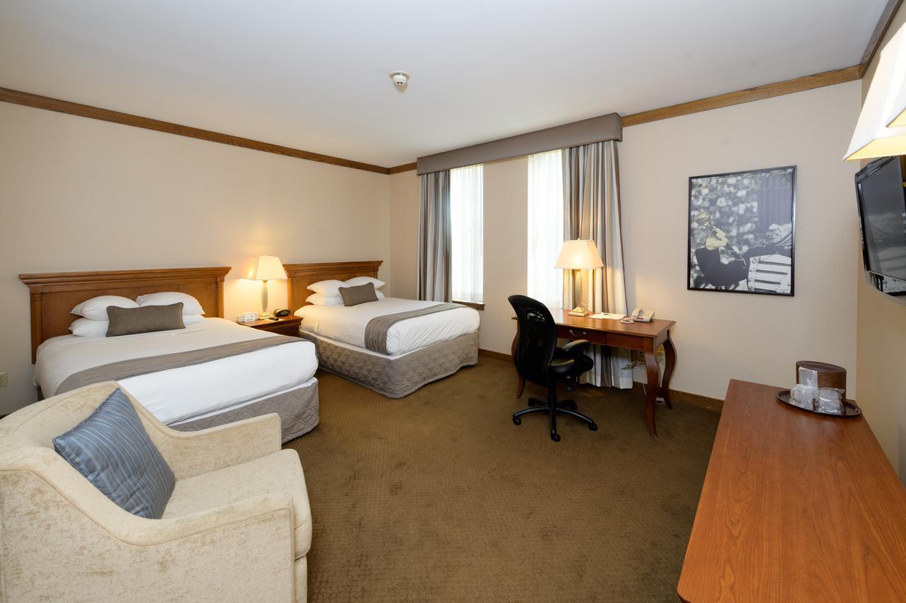 Union Club Hotel Purdue West Lafayette Buitenkant foto